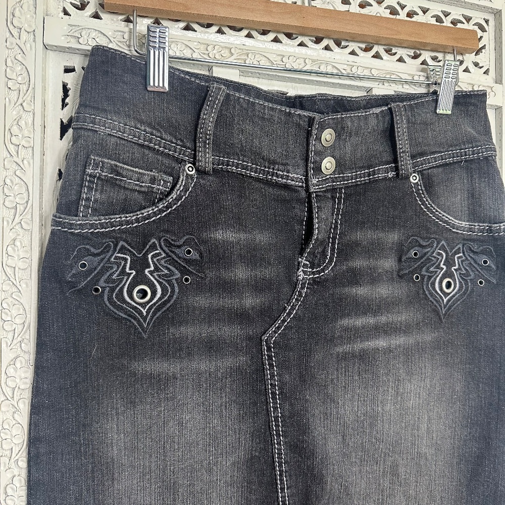 Xhilaration Dark Grey Grunge Y2K Style Low Rise Denim Skirt With Fringe - Picture 3 of 5